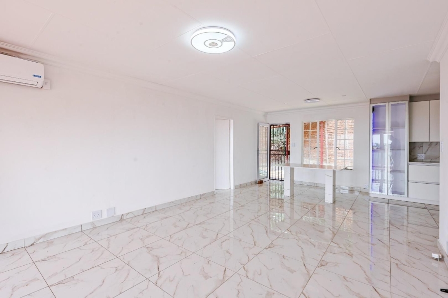 To Let 3 Bedroom Property for Rent in Waterkloof Park Gauteng