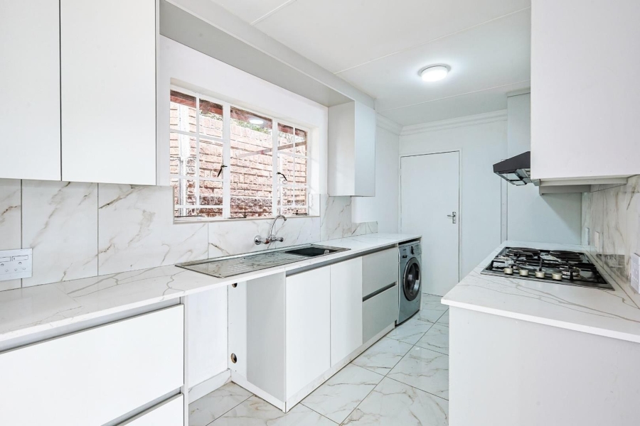 To Let 3 Bedroom Property for Rent in Waterkloof Park Gauteng