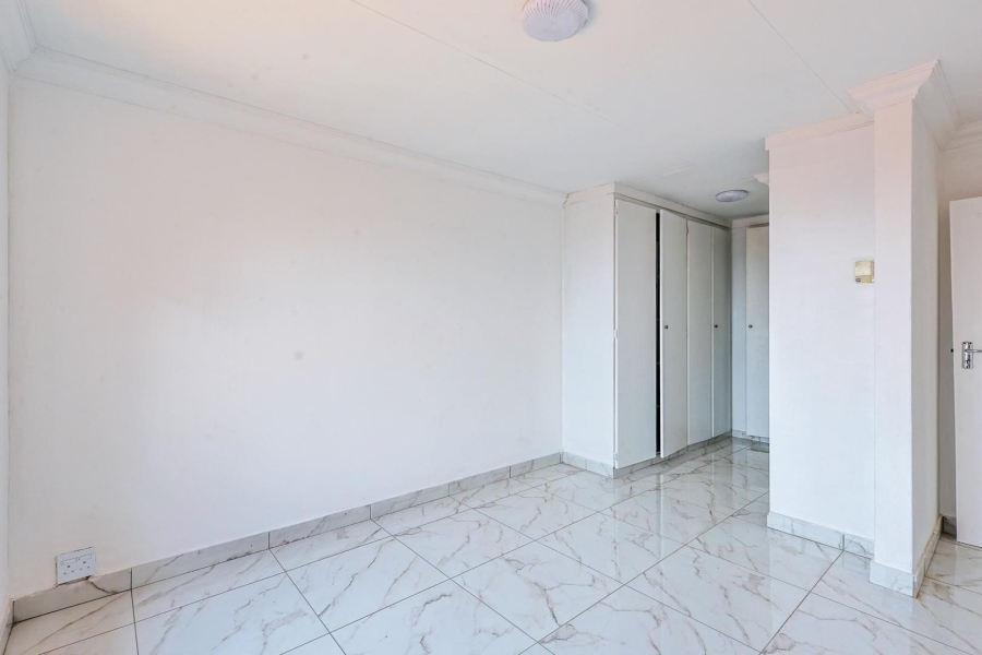 To Let 3 Bedroom Property for Rent in Waterkloof Park Gauteng