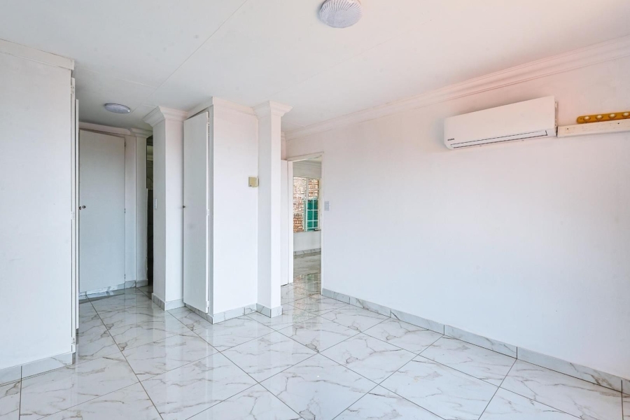 To Let 3 Bedroom Property for Rent in Waterkloof Park Gauteng