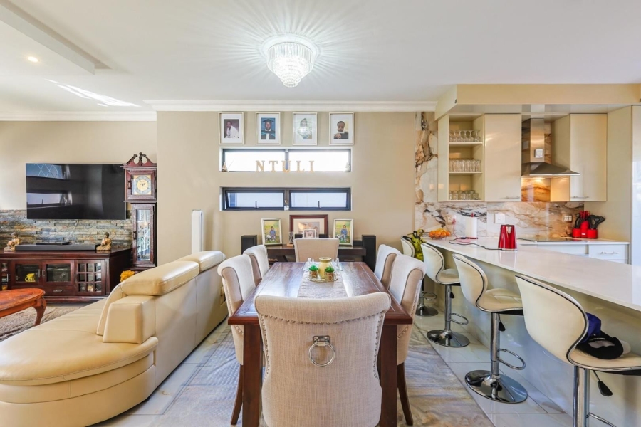 3 Bedroom Property for Sale in Equestria Gauteng