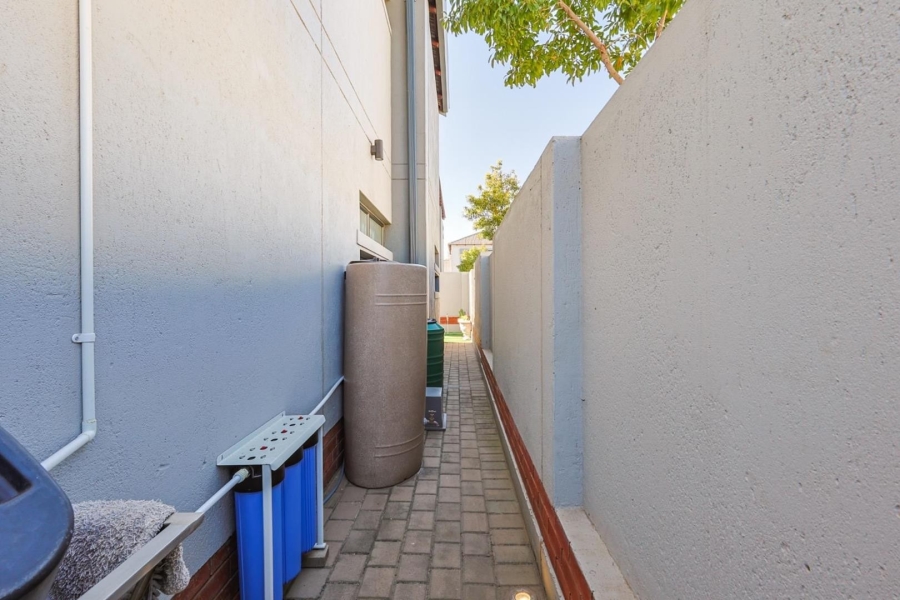 3 Bedroom Property for Sale in Equestria Gauteng