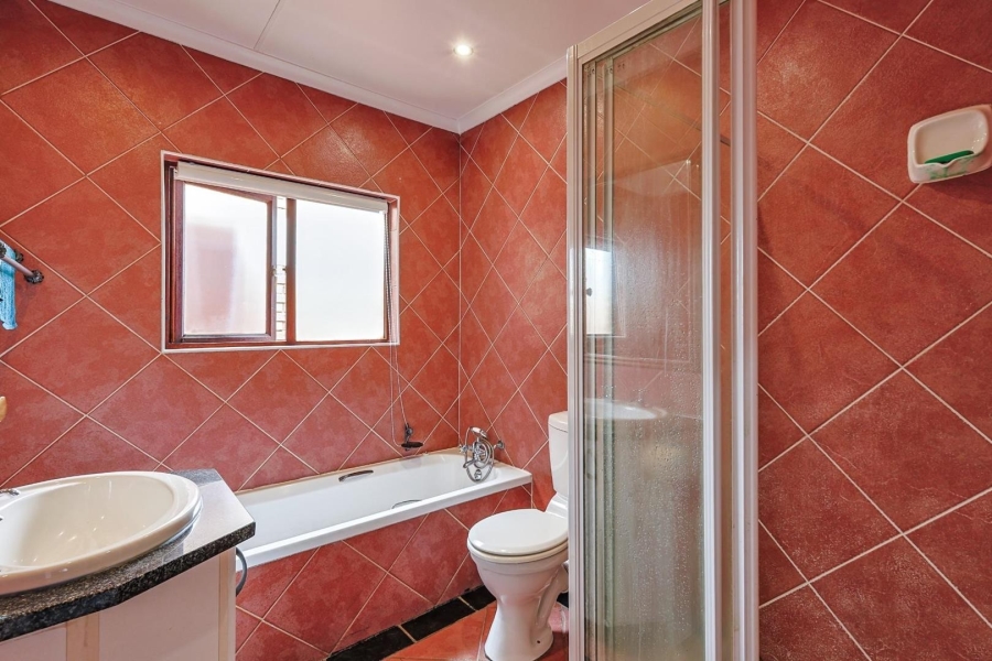 3 Bedroom Property for Sale in Mooikloof Ridge Gauteng