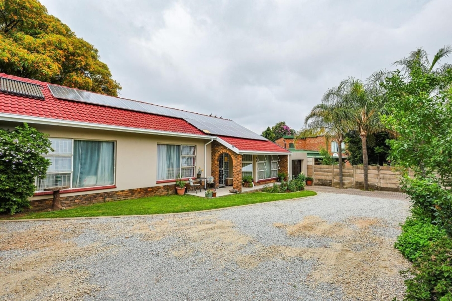 3 Bedroom Property for Sale in Rooihuiskraal Gauteng