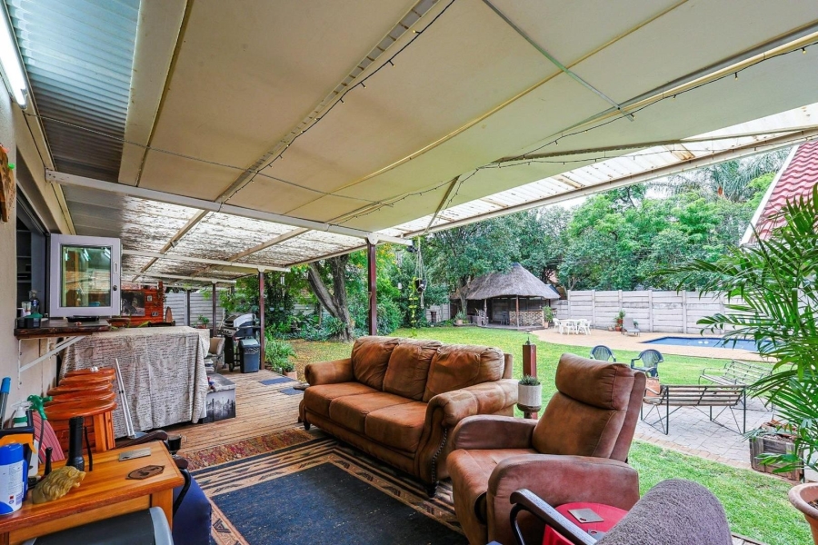 3 Bedroom Property for Sale in Rooihuiskraal Gauteng