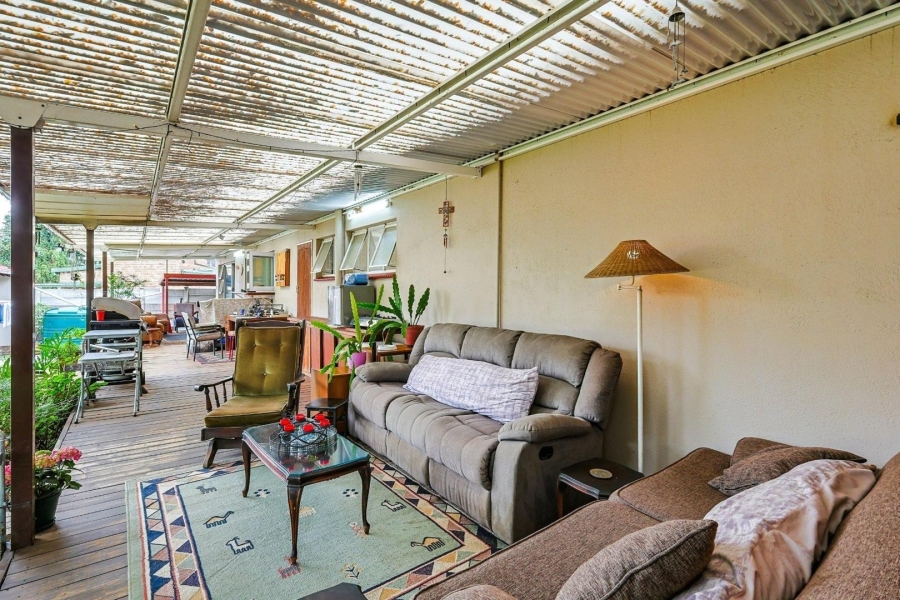 3 Bedroom Property for Sale in Rooihuiskraal Gauteng