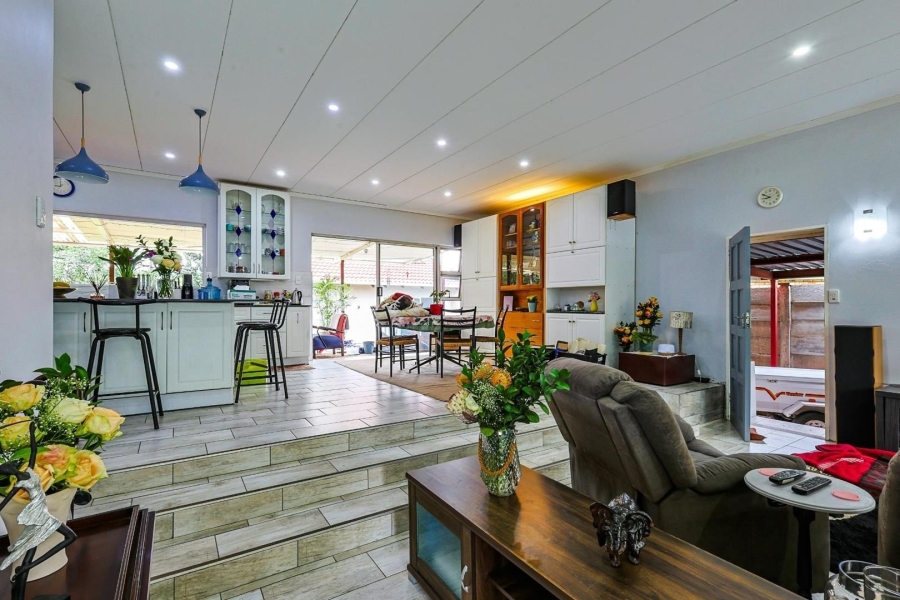 3 Bedroom Property for Sale in Rooihuiskraal Gauteng