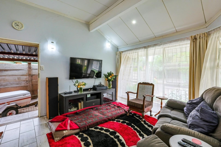 3 Bedroom Property for Sale in Rooihuiskraal Gauteng