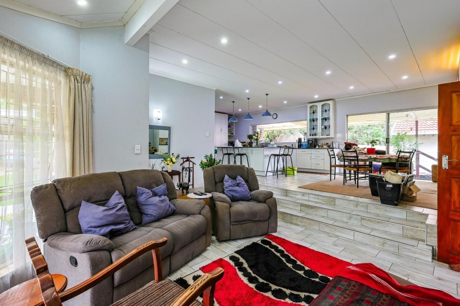 3 Bedroom Property for Sale in Rooihuiskraal Gauteng