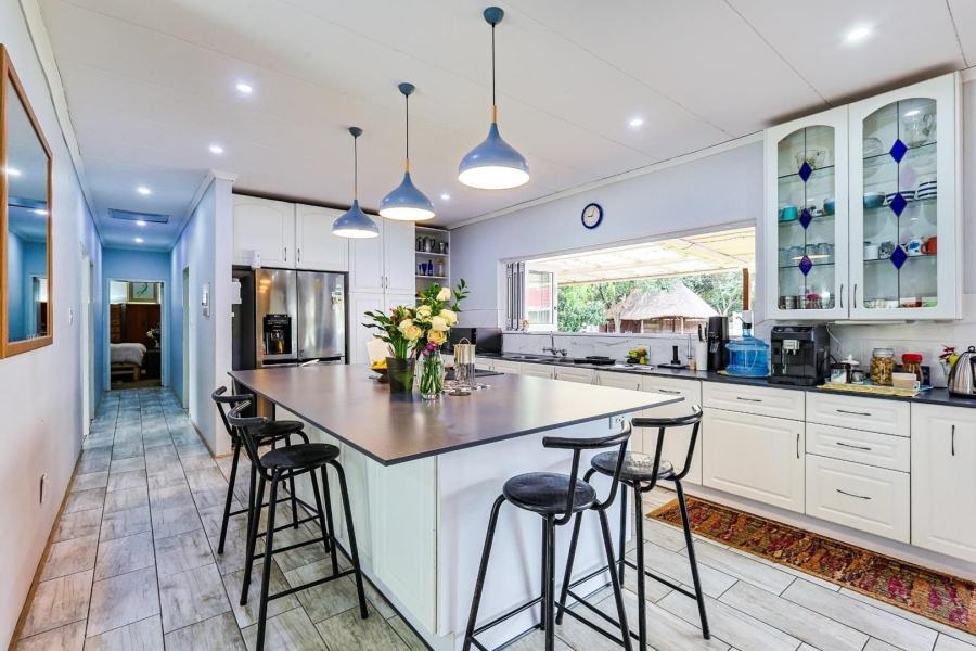 3 Bedroom Property for Sale in Rooihuiskraal Gauteng