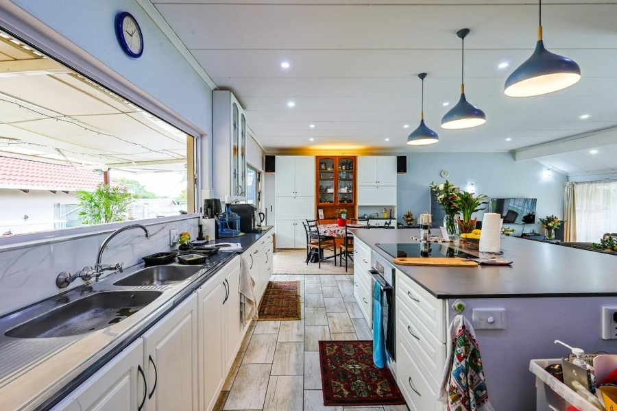 3 Bedroom Property for Sale in Rooihuiskraal Gauteng