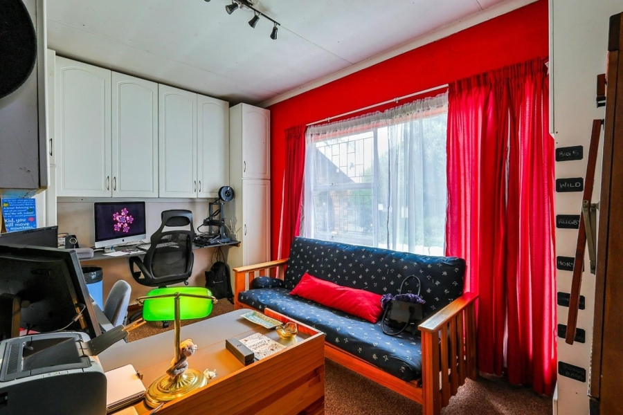 3 Bedroom Property for Sale in Rooihuiskraal Gauteng