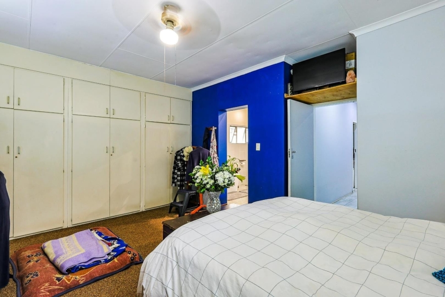 3 Bedroom Property for Sale in Rooihuiskraal Gauteng