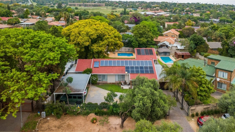 3 Bedroom Property for Sale in Rooihuiskraal Gauteng