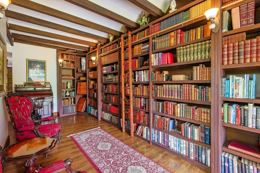 5 Bedroom Property for Sale in Zwavelkloof Gauteng