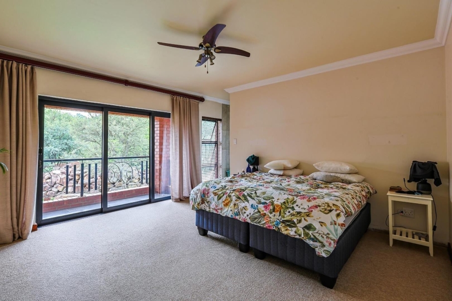 5 Bedroom Property for Sale in Zwavelkloof Gauteng
