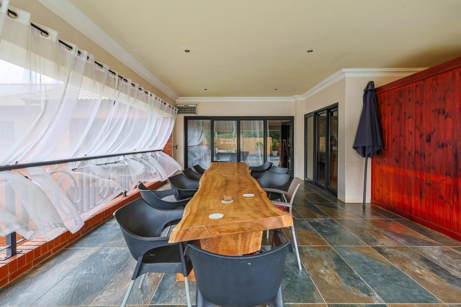 5 Bedroom Property for Sale in Zwavelkloof Gauteng