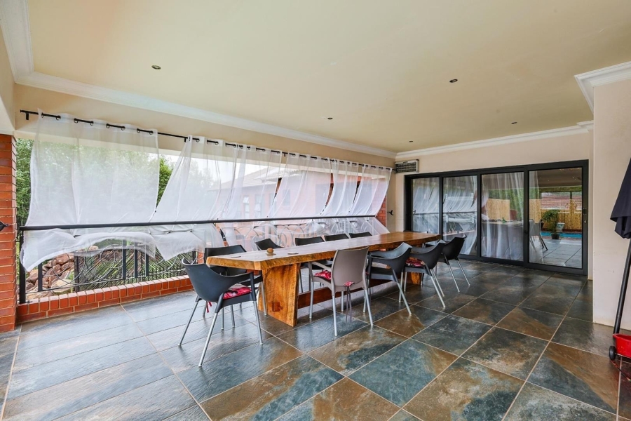 5 Bedroom Property for Sale in Zwavelkloof Gauteng