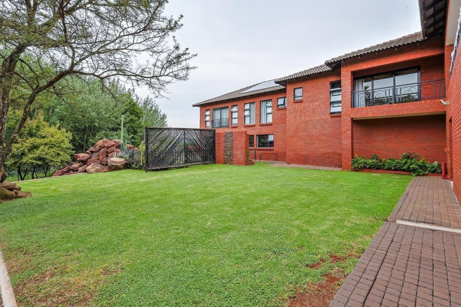 5 Bedroom Property for Sale in Zwavelkloof Gauteng