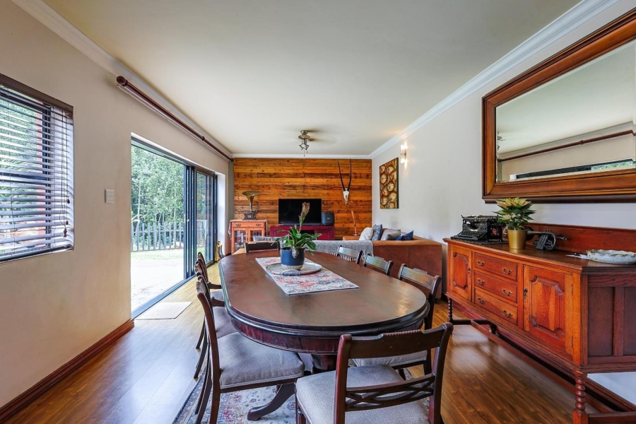 5 Bedroom Property for Sale in Zwavelkloof Gauteng