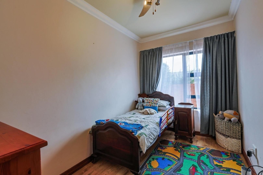 5 Bedroom Property for Sale in Zwavelkloof Gauteng