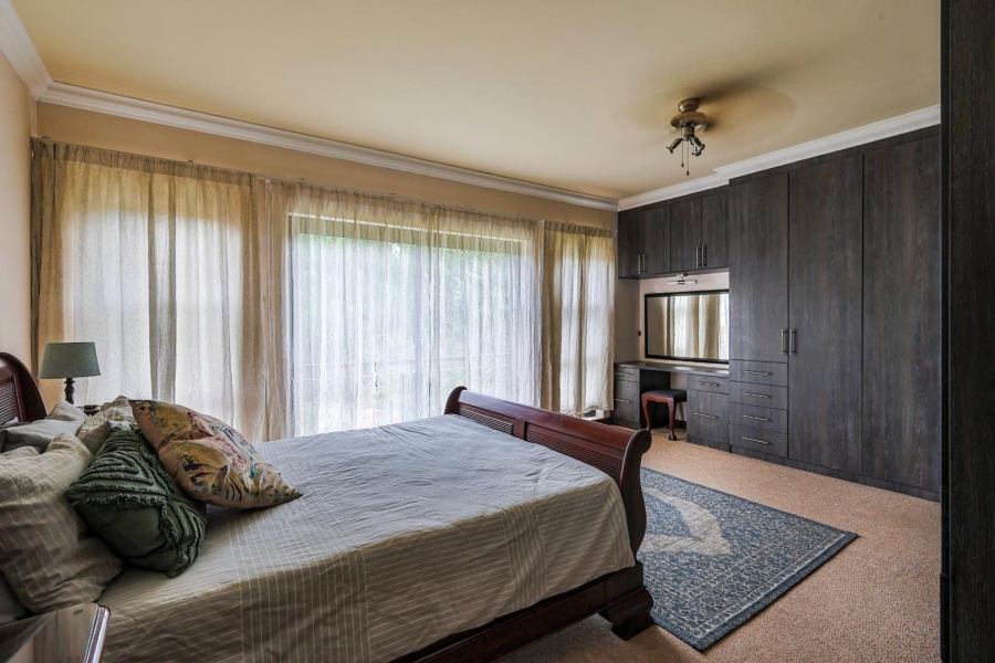 5 Bedroom Property for Sale in Zwavelkloof Gauteng