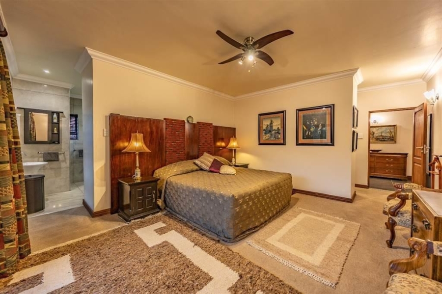 5 Bedroom Property for Sale in Zwavelkloof Gauteng