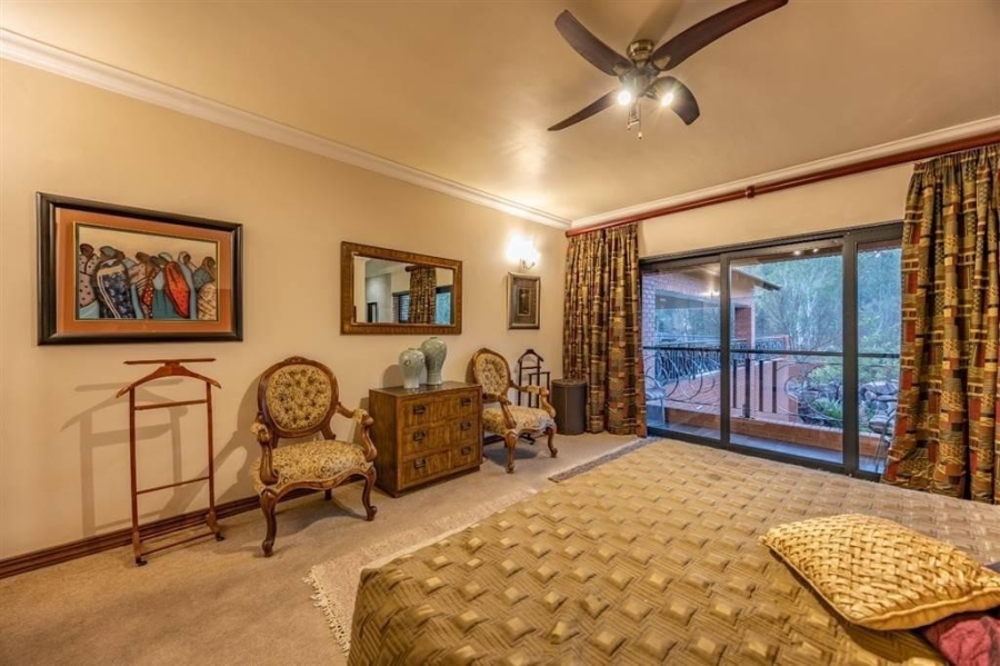 5 Bedroom Property for Sale in Zwavelkloof Gauteng