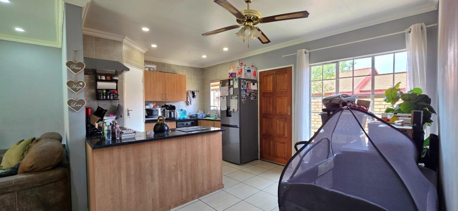 3 Bedroom Property for Sale in Equestria Gauteng