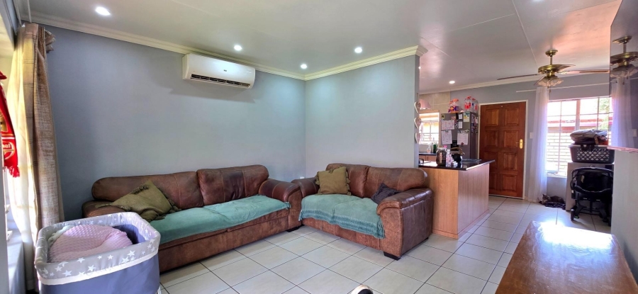 3 Bedroom Property for Sale in Equestria Gauteng