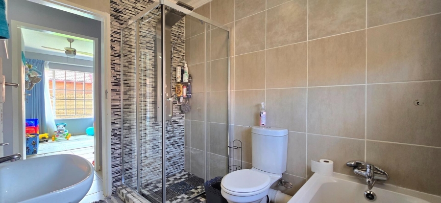 3 Bedroom Property for Sale in Equestria Gauteng