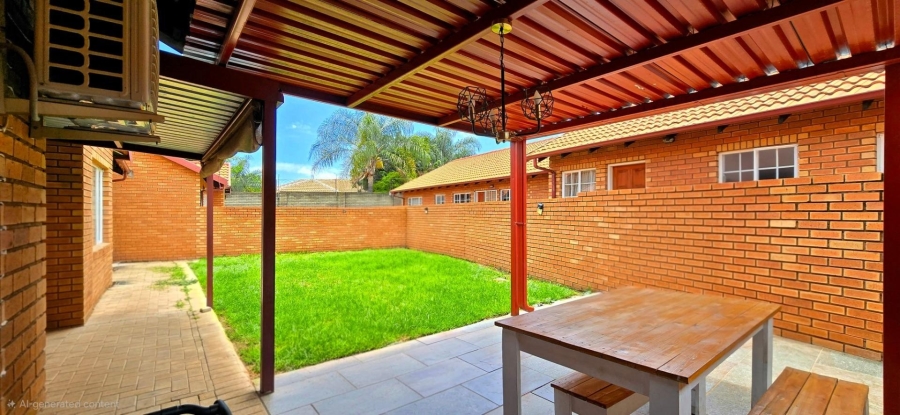 3 Bedroom Property for Sale in Equestria Gauteng