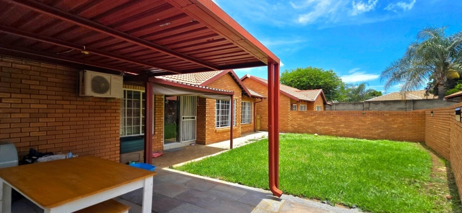 3 Bedroom Property for Sale in Equestria Gauteng