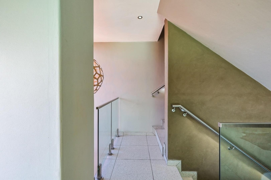 3 Bedroom Property for Sale in Waterkloof Ridge Gauteng