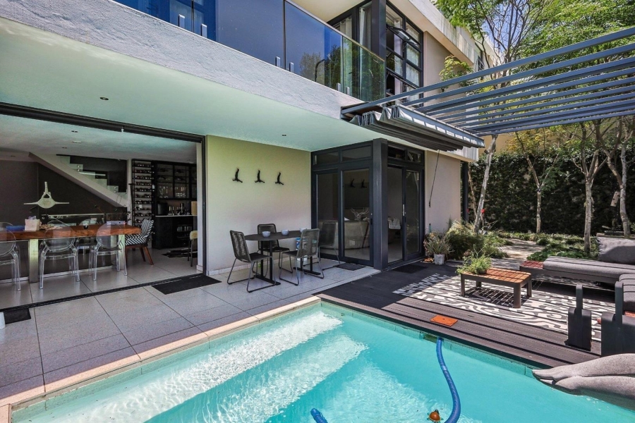 3 Bedroom Property for Sale in Waterkloof Ridge Gauteng