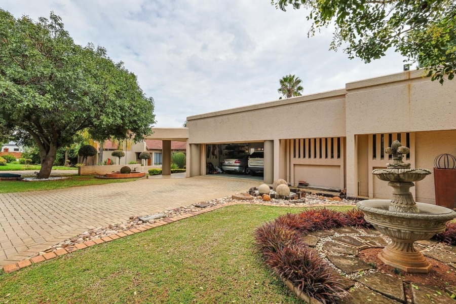 3 Bedroom Property for Sale in Silver Lakes Gauteng