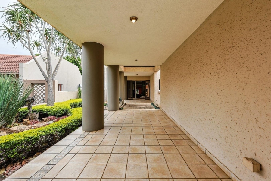 3 Bedroom Property for Sale in Silver Lakes Gauteng