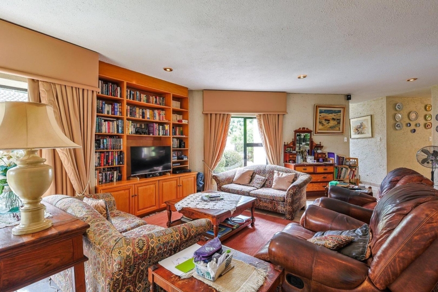 3 Bedroom Property for Sale in Silver Lakes Gauteng