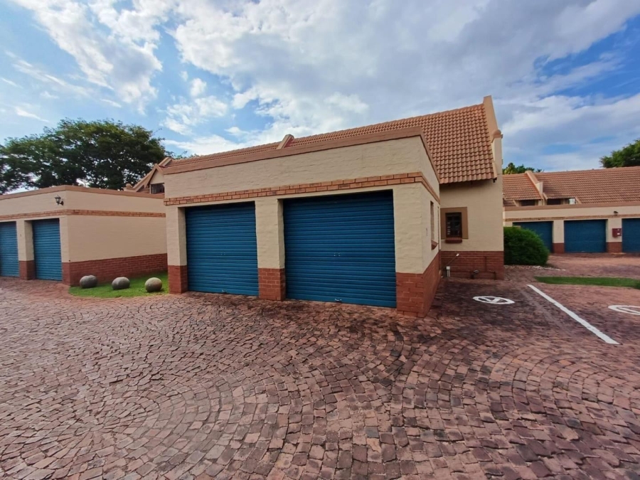 3 Bedroom Property for Sale in Equestria Gauteng