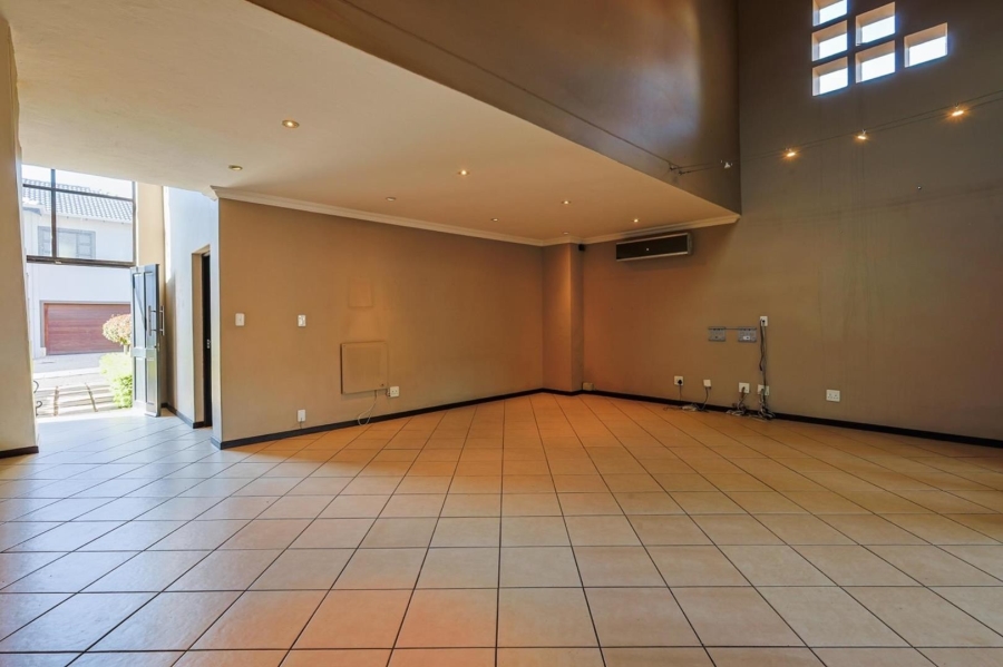 3 Bedroom Property for Sale in Olympus AH Gauteng