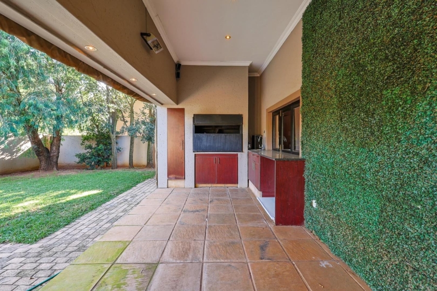 3 Bedroom Property for Sale in Olympus AH Gauteng