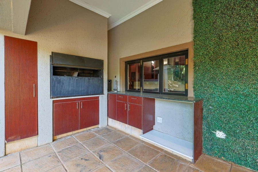 3 Bedroom Property for Sale in Olympus AH Gauteng