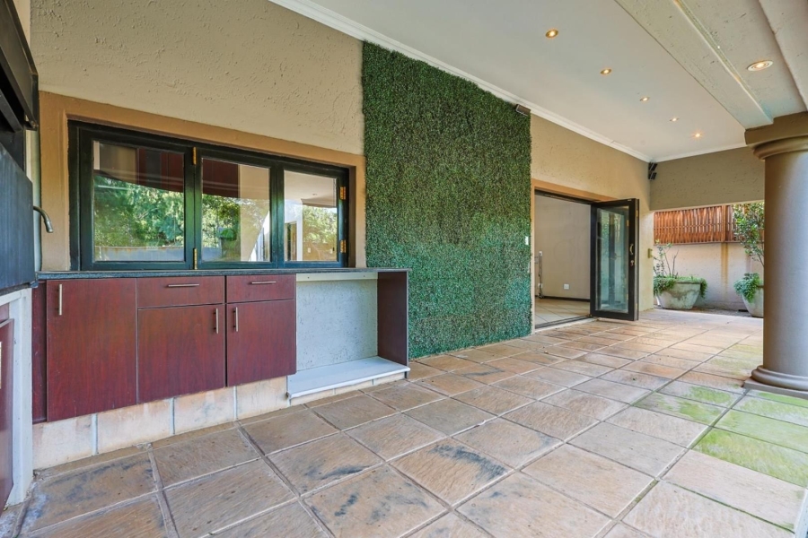 3 Bedroom Property for Sale in Olympus AH Gauteng