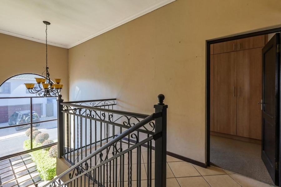 3 Bedroom Property for Sale in Olympus AH Gauteng
