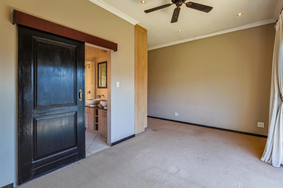 3 Bedroom Property for Sale in Olympus AH Gauteng