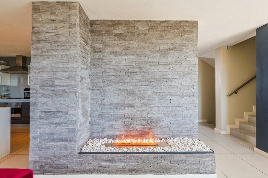 4 Bedroom Property for Sale in Waterkloof Ridge Gauteng