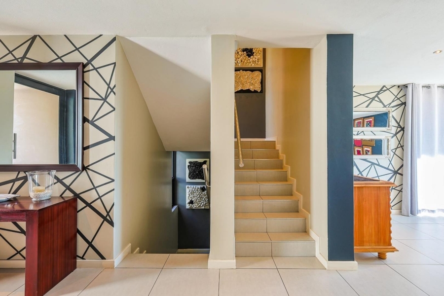 4 Bedroom Property for Sale in Waterkloof Ridge Gauteng