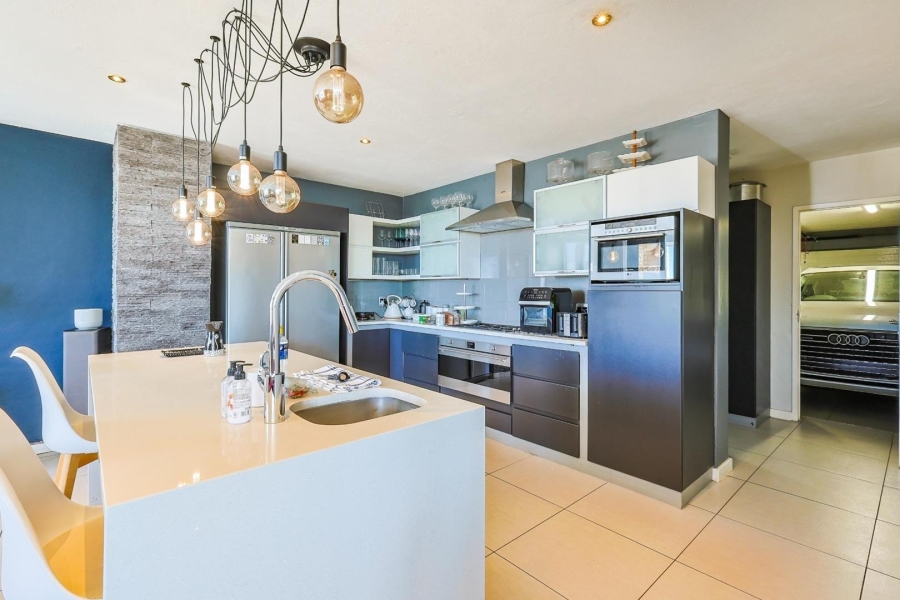 4 Bedroom Property for Sale in Waterkloof Ridge Gauteng