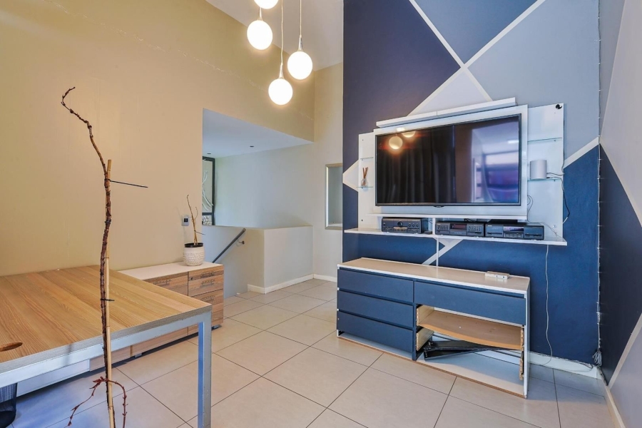 4 Bedroom Property for Sale in Waterkloof Ridge Gauteng