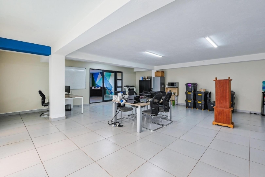 4 Bedroom Property for Sale in Waterkloof Ridge Gauteng